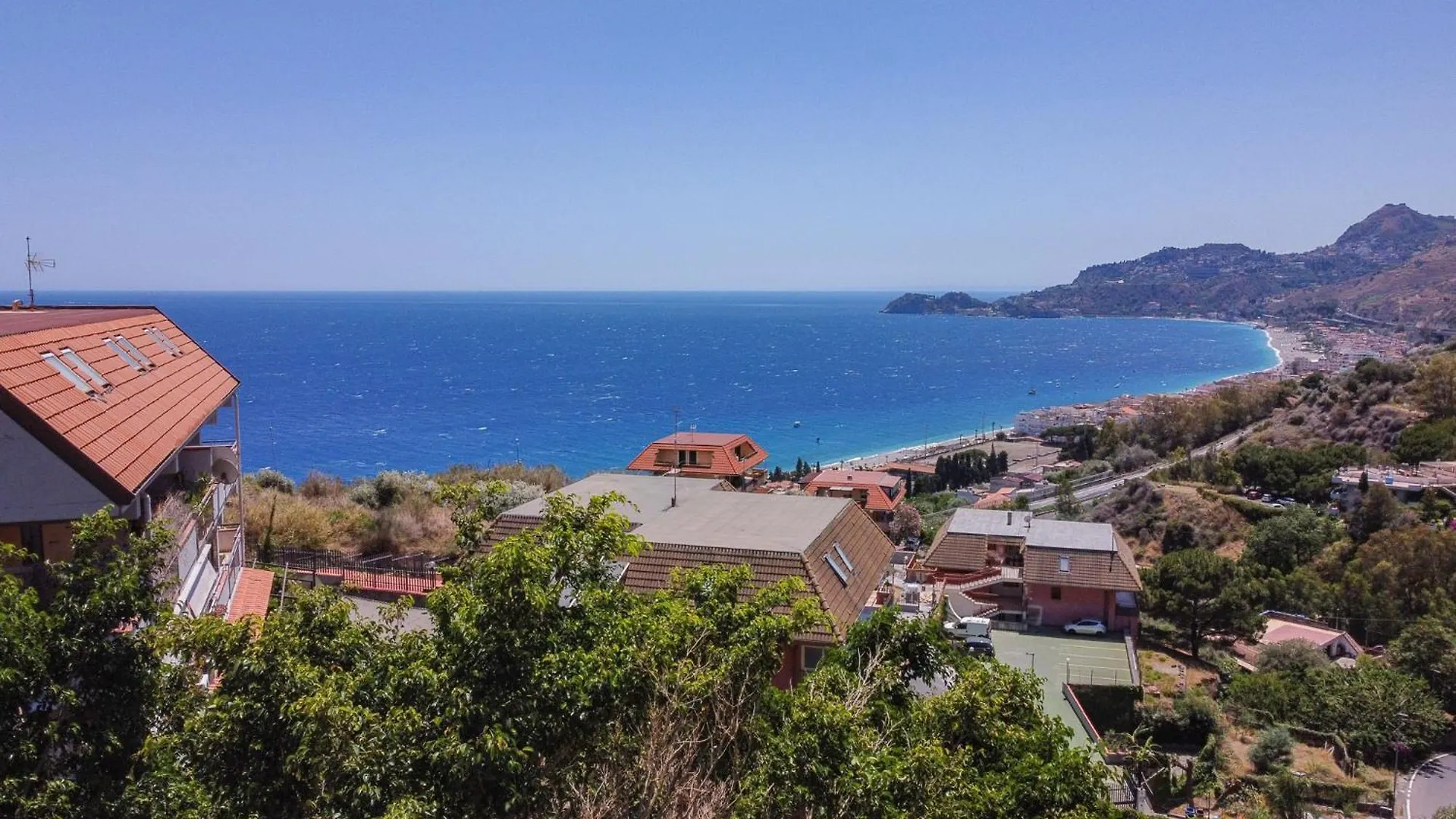 Seabreeze Boho Stay Letojanni Itália